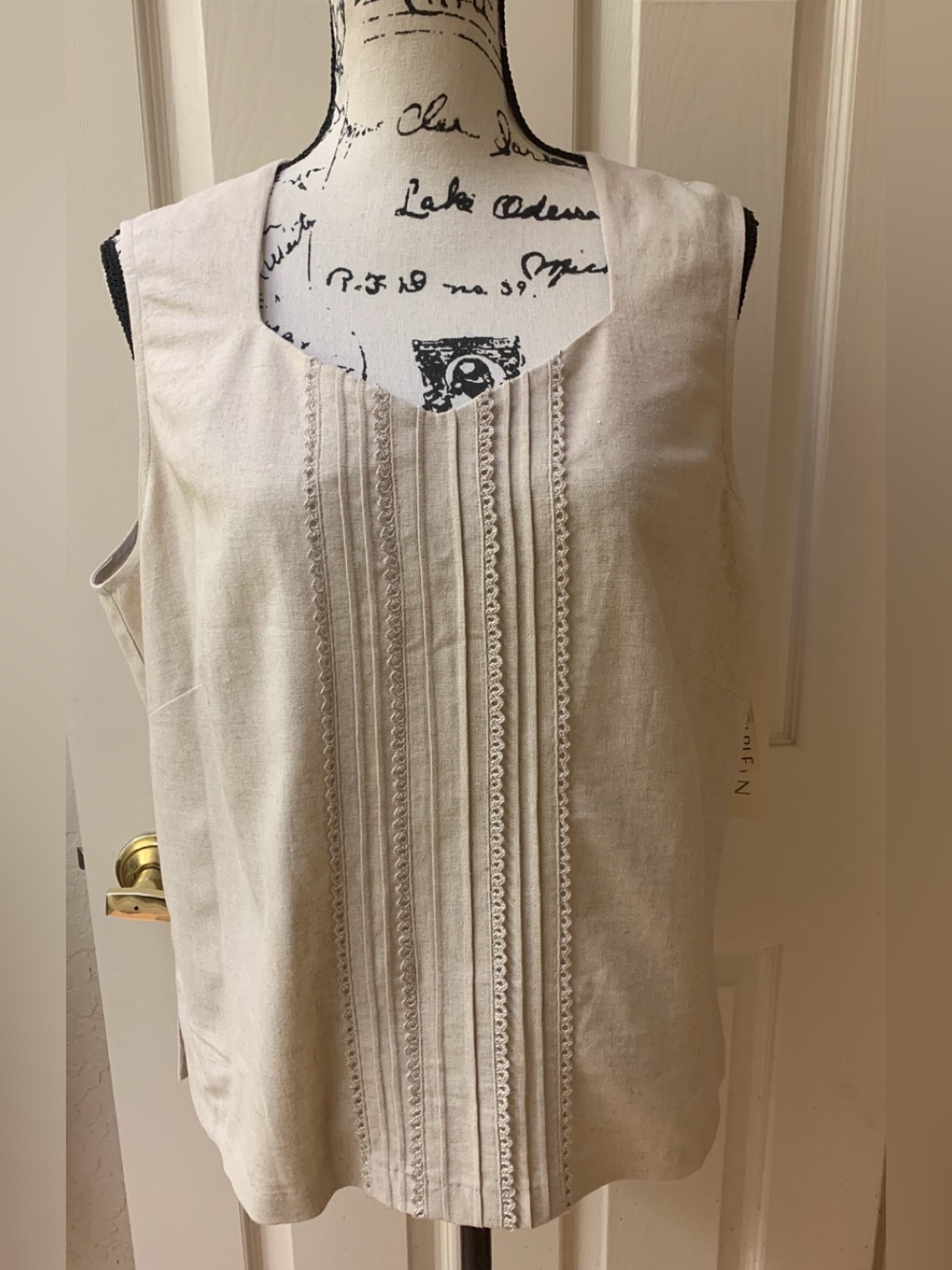 Norton McNaughton Cream Pintuck Lace-Trim Sleeveless Top